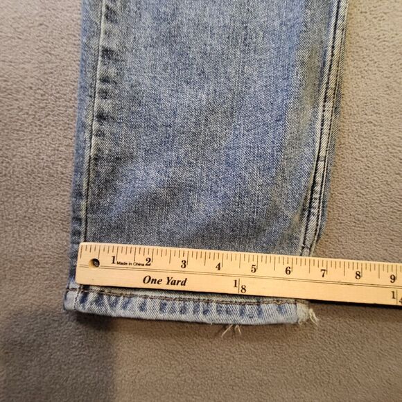 Levis Signature Mens 32x30 Regular Fit Straight Leg Distressed Denim Jeans - Picture 7 of 12